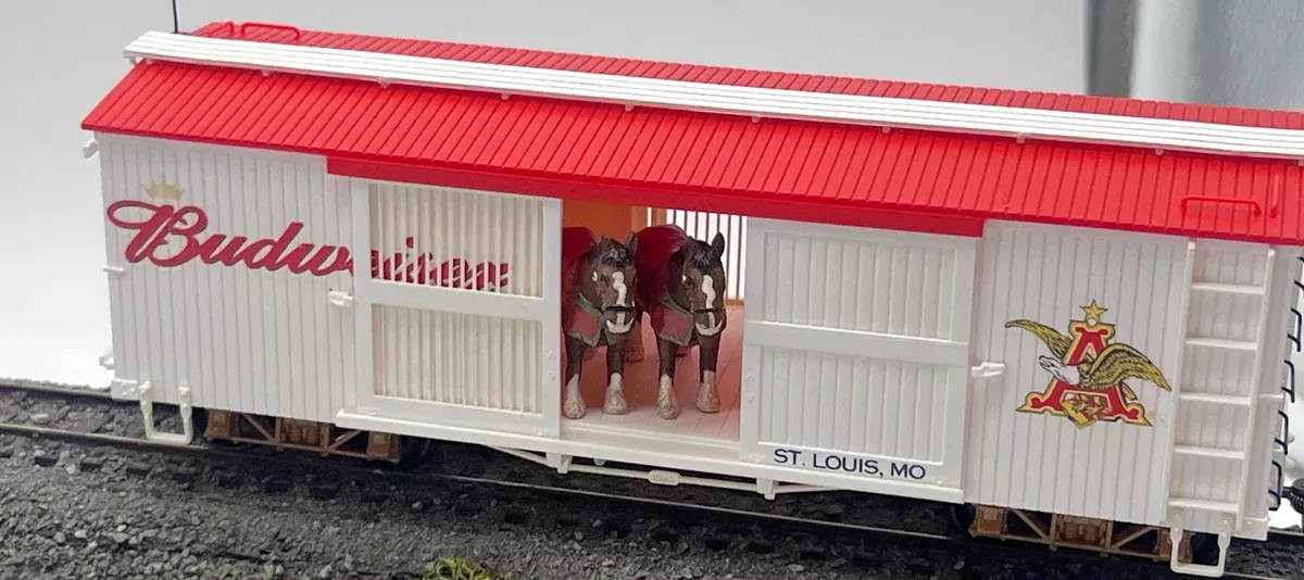 Bachmann ABCSLM Hawthorne Village/ Bradford Exchange Stock Car with 2 Clydesdales HO/ On30 Scale Like New No Box
