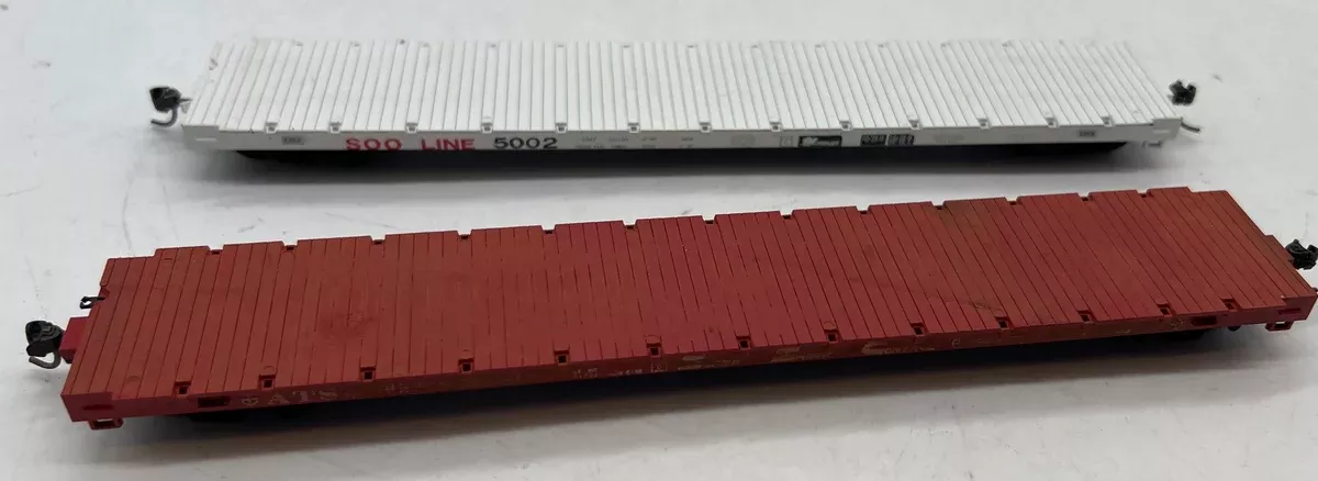 HO Scale HO211 Set of 2 FLATCARSkadee couplersUsed Excellent No Box