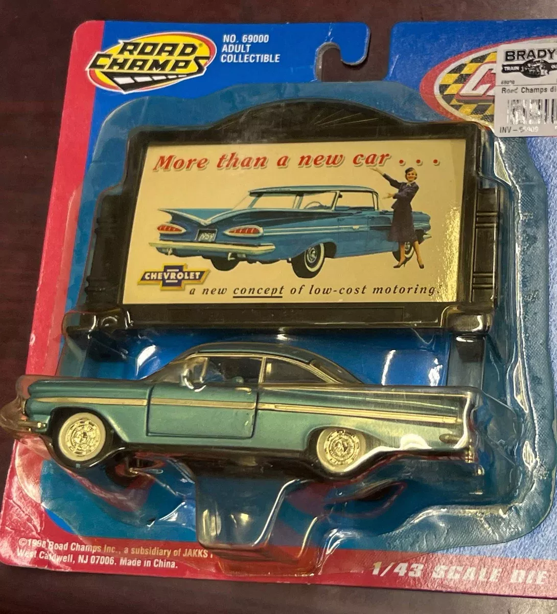 Road Champs 69000 1959 Chevy Impala with BillboardO1/43 Scale NEW