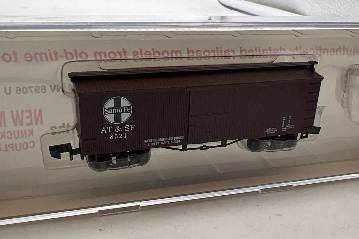 Roundhouse87503 Atchison Topeka & Santa Fe AT&SF 36' OT Box Car #8521 N ScaleLike New