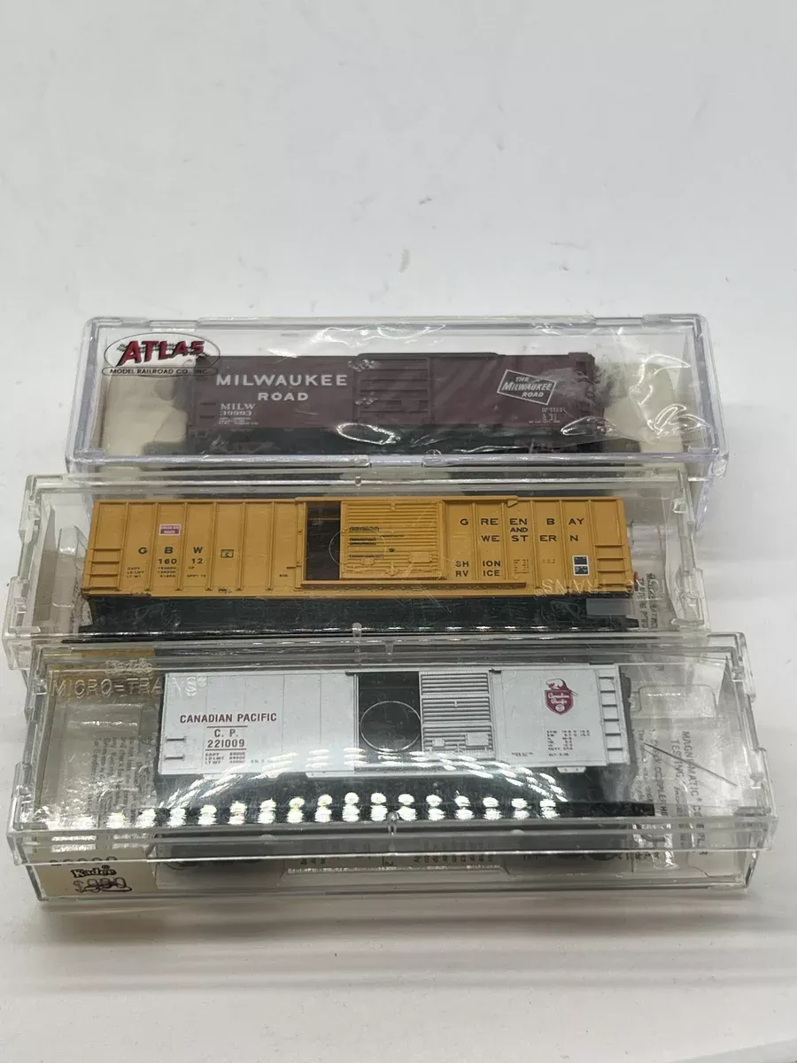 Set of 3 Assorted Freight Cars 002 -- CP, Milwaukee, Green Bay-- N SCALE Like New