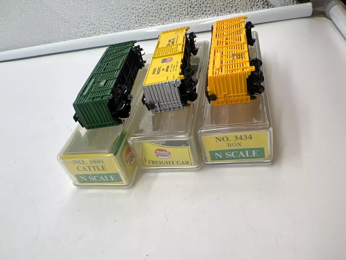 Set of 3 Assorted Freight Cars 005 --UP, Katy, BN- N SCALELike New